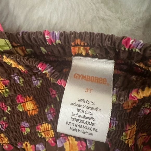 pet & smoke free home. Retails $38-40ea, selling for $12 each or $40 for all - Picture 2 of 8